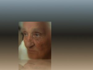 Sorella della madre che non è zia, rappresentazione di un enigma logico familiare.