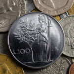Moneta da 500 lire d'argento del 2025, simbolo di aumento dei prezzi negli ultimi mesi.